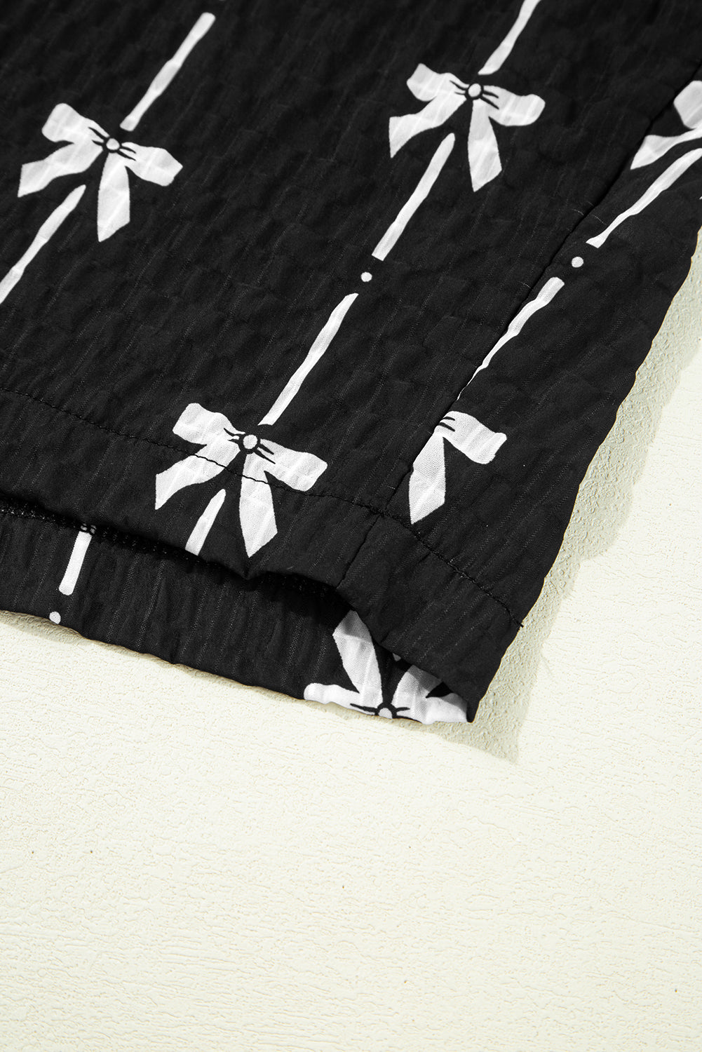 Black Bow Print Puff Short Sleeve Top